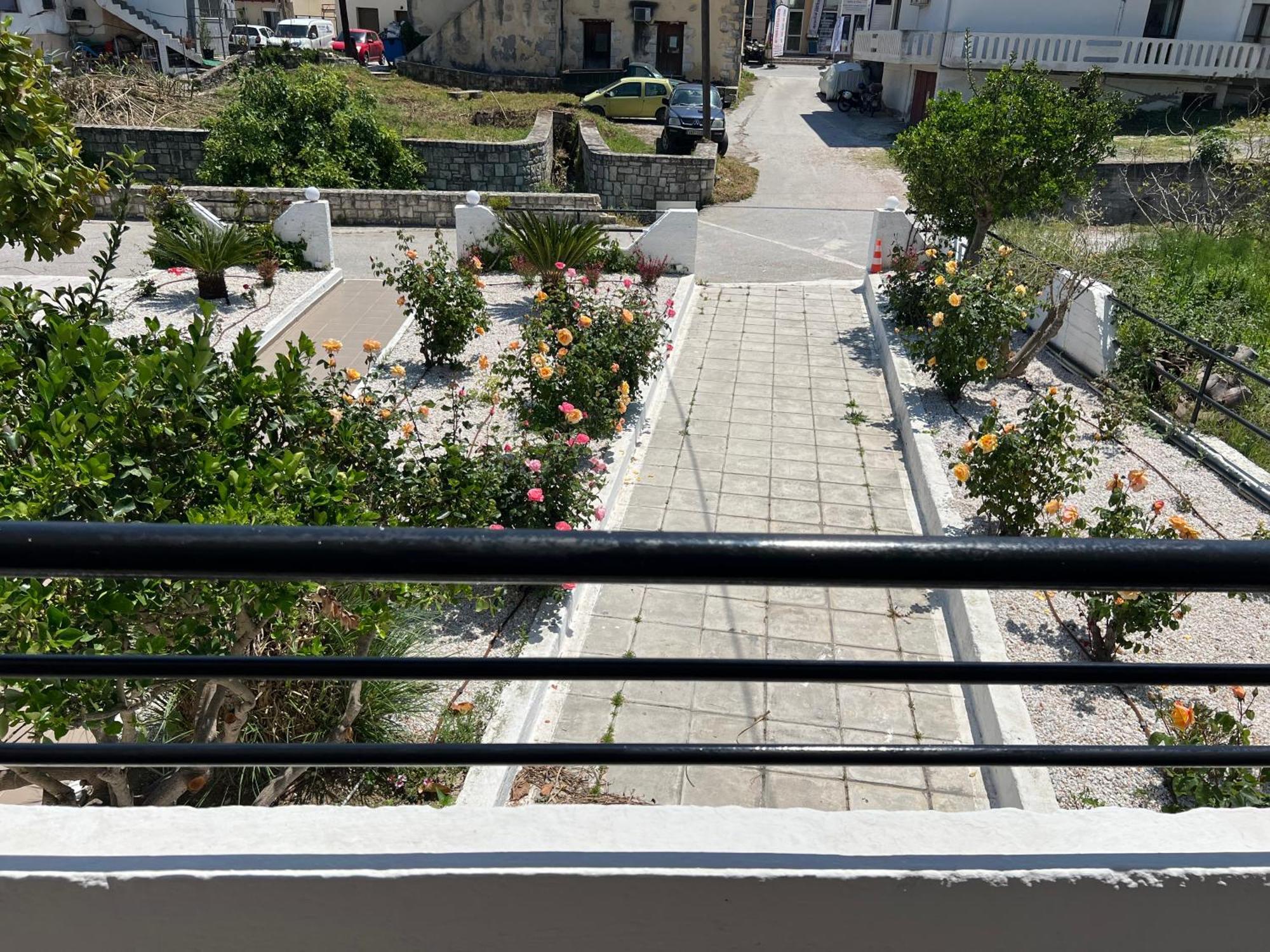 Zourpos Studios & Apartments Kalyves Zewnętrze zdjęcie